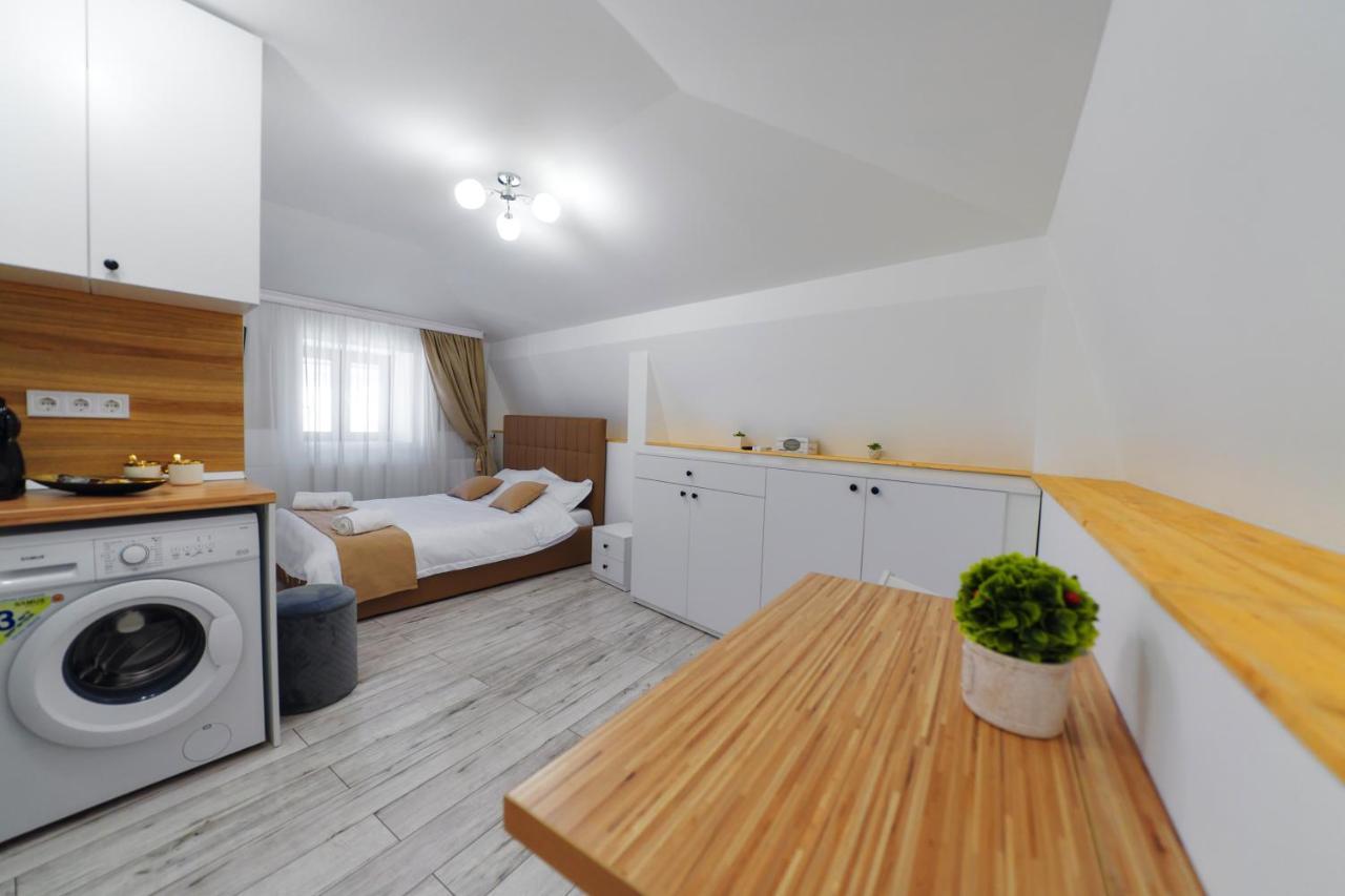 Bella House Apartaments Craiova Exterior photo