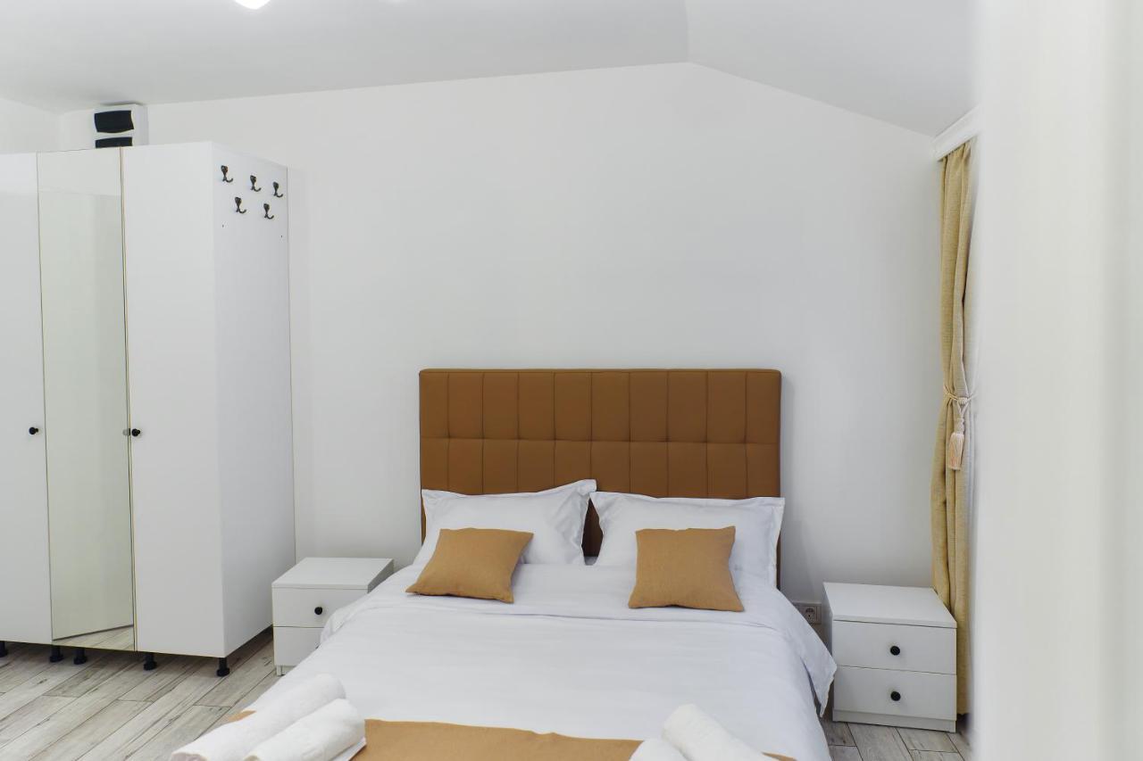 Bella House Apartaments Craiova Exterior photo