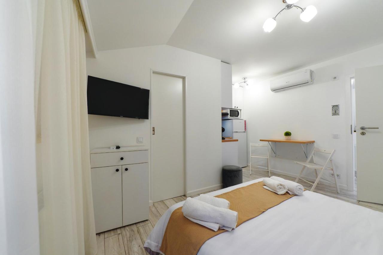 Bella House Apartaments Craiova Exterior photo
